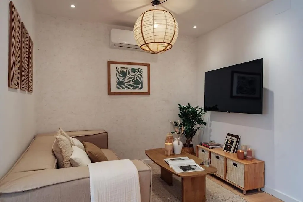 Luxury tent Casa Faro - 2 Bedroom Apartment In Gracia Barcelona